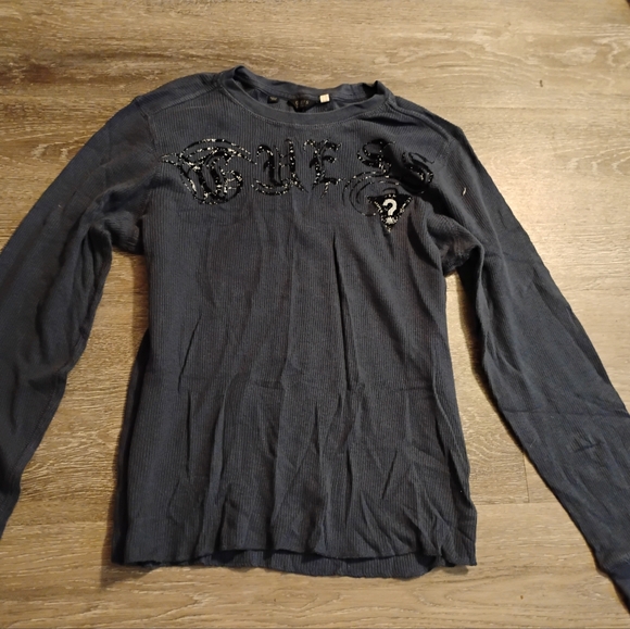 Guess Top 🖤 - Picture 2 of 5